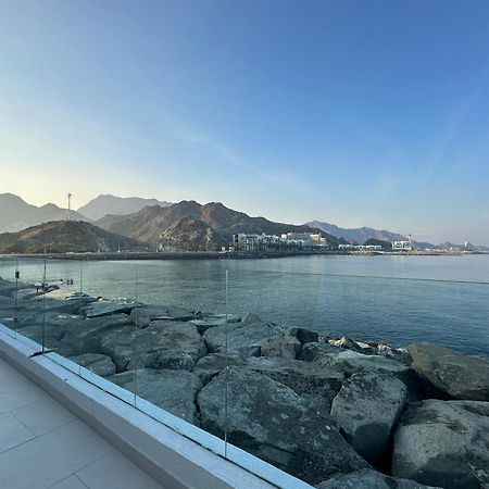 Al Dana Sea View Villa ฟูไจราห์ ภายนอก รูปภาพ