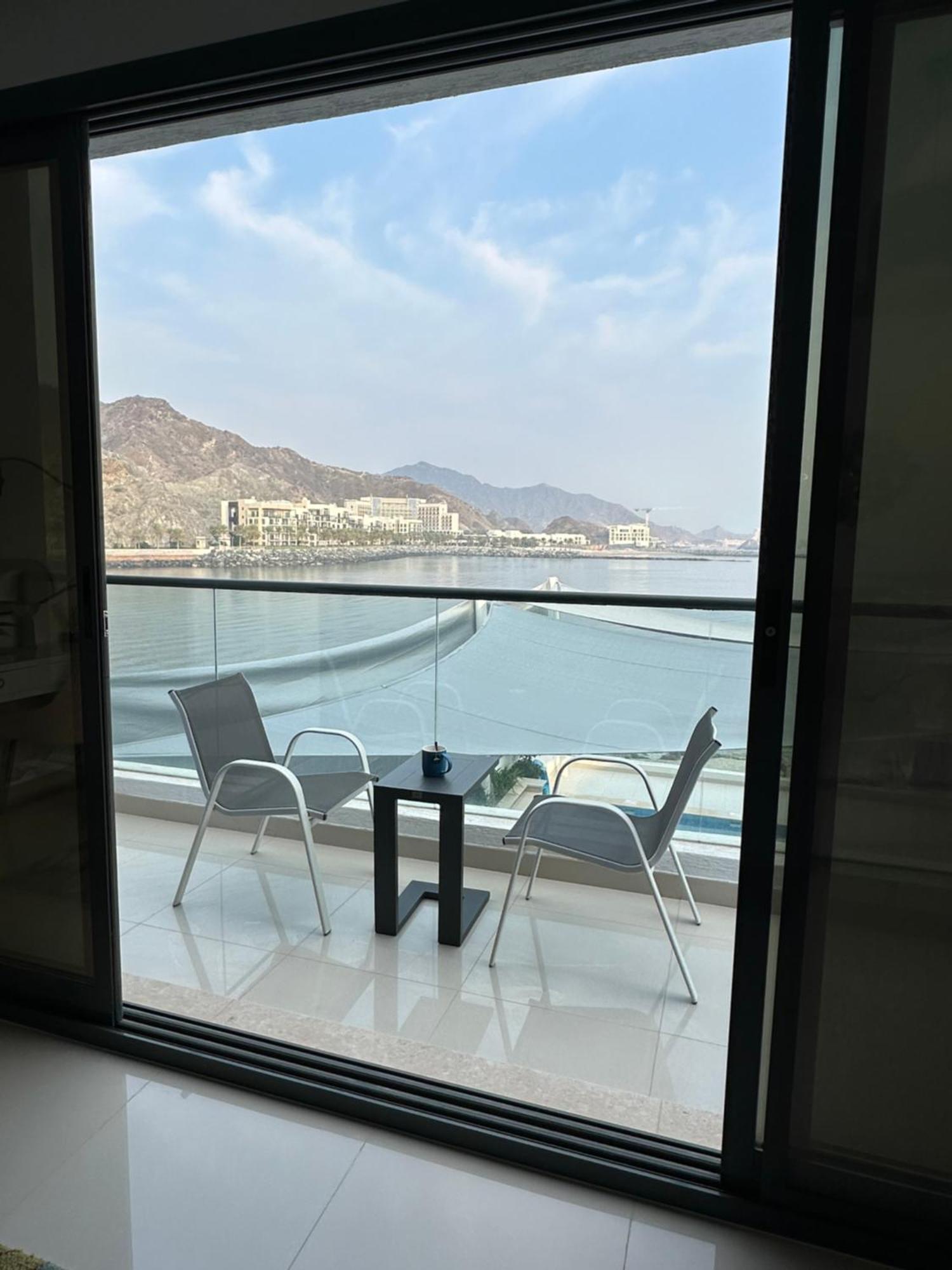 Al Dana Sea View Villa ฟูไจราห์ ภายนอก รูปภาพ