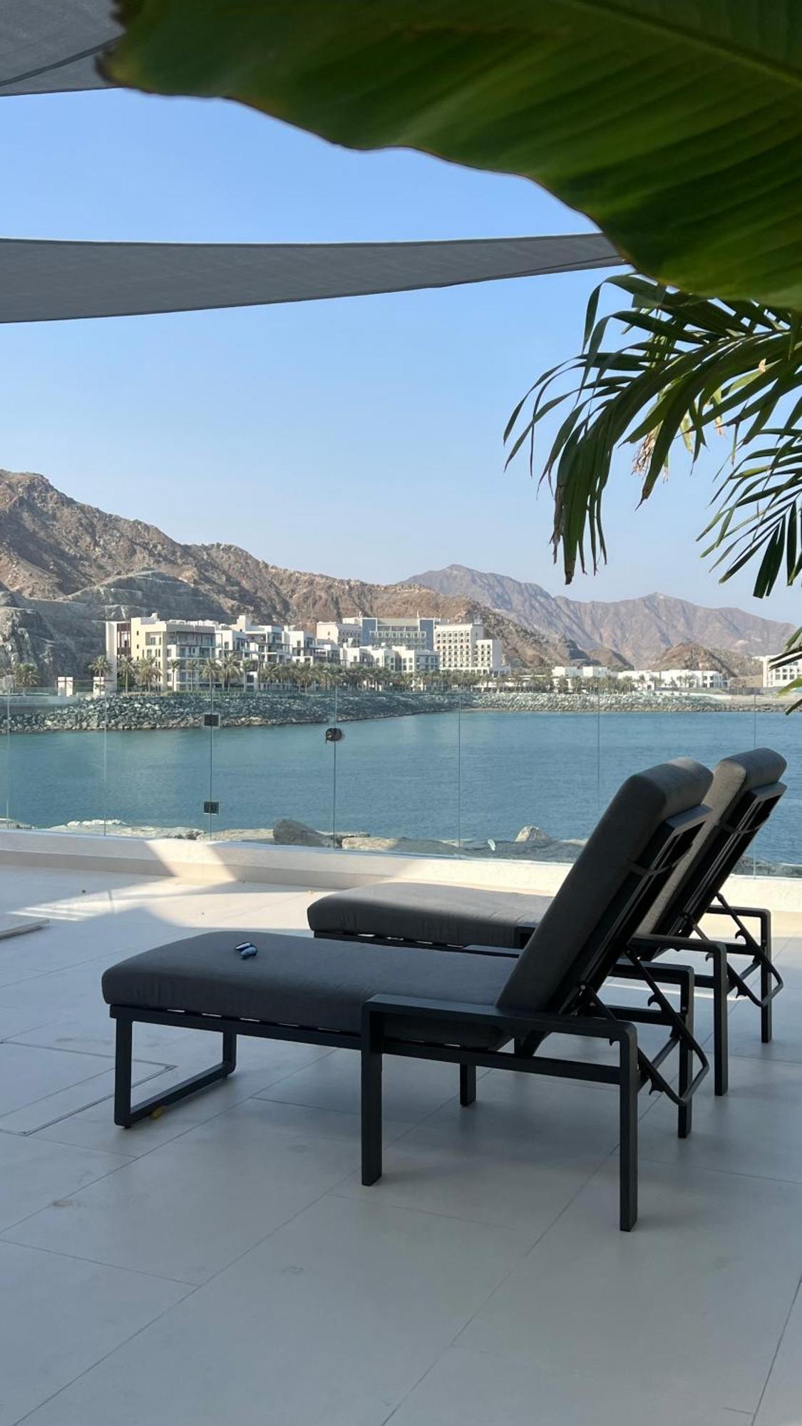 Al Dana Sea View Villa ฟูไจราห์ ภายนอก รูปภาพ