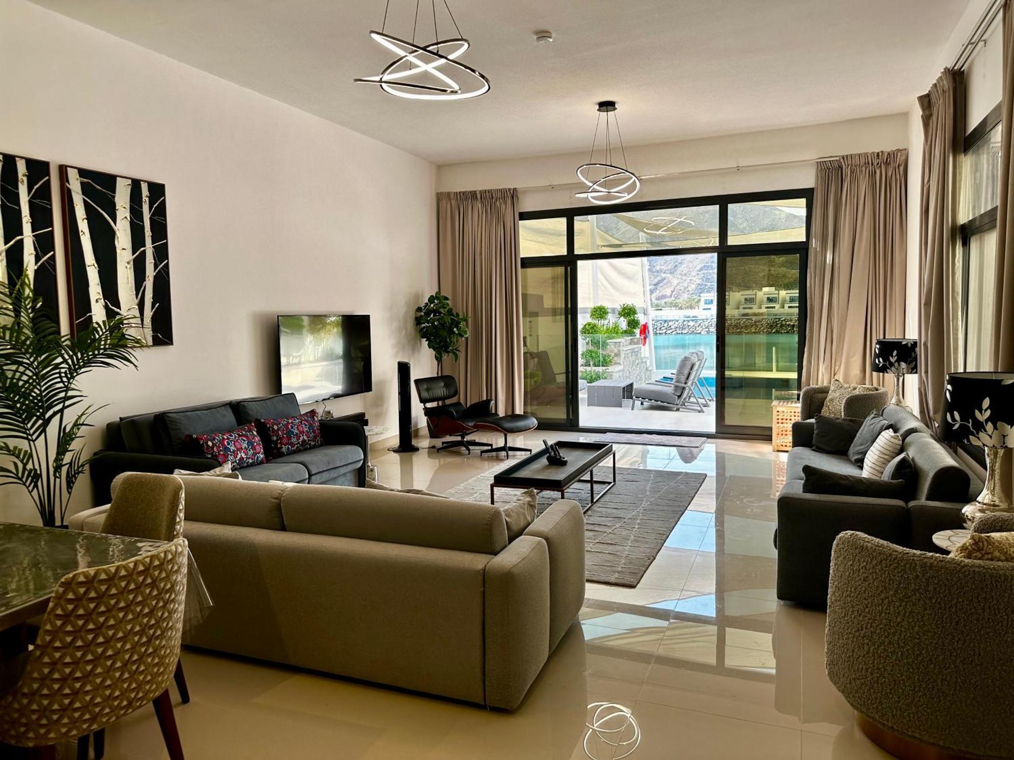 Al Dana Sea View Villa ฟูไจราห์ ภายนอก รูปภาพ